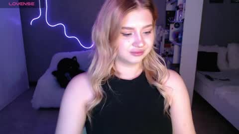 sweet_nicole_333 online show from 06.12.26