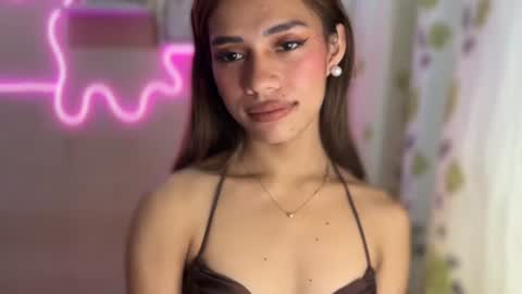 Snapshot of sweet_nikki03 chatting on 09.24.25 sweet_nikki03 online show from 09.24.25