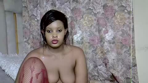 Snapshot of sweet_nipple1996 chatting on 10.21.25 maya online show from 10.21.25