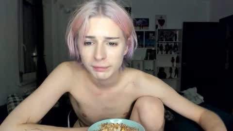 kira online show from 10.26.25