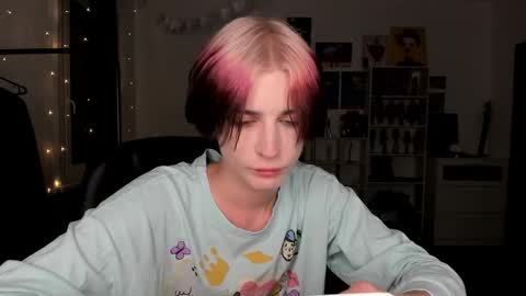 kira online show from 11.27.25