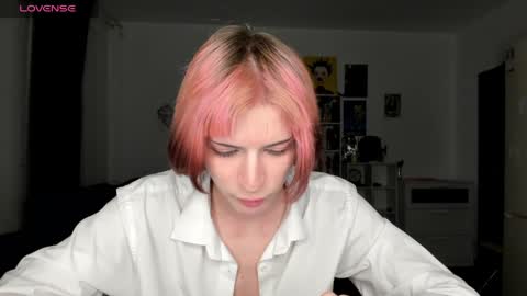 kira online show from 03.31.26