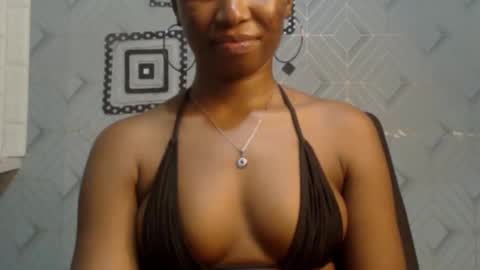 Snapshot of sweet_puna chatting on 01.24.25 Nancy online show from 01.24.25