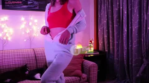 Snapshot of sweet_ramona chatting on 10.22.25 Ramona online show from 10.22.25