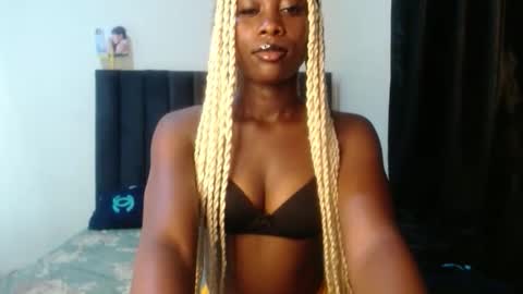 Snapshot of sweet_rayaxx chatting on 01.19.26 raya online show from 01.19.26