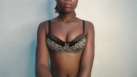 Snapshot of sweet_rayaxx chatting on 02.09.26 raya online show from 02.09.26