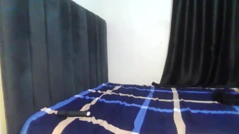 Snapshot of sweet_rayaxx chatting on 02.14.26 raya online show from 02.14.26