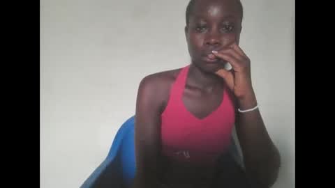 Snapshot of sweet_rayaxx chatting on 02.15.26 raya online show from 02.15.26