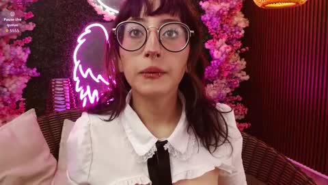 Roxanee online show from 01.15.26