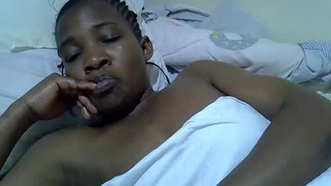 Snapshot of sweet_shari chatting on 10.07.25 Princess shari online show from 10.07.25