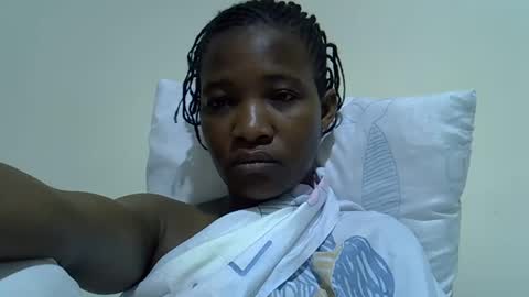 Snapshot of sweet_shari chatting on 10.23.25 Princess shari online show from 10.23.25