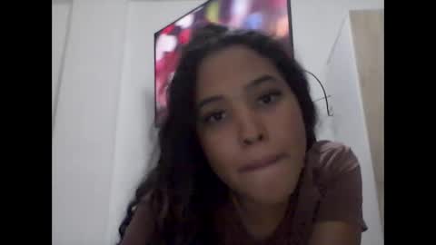 Snapshot of sweet_starxx chatting on 02.24.25 Yeileen online show from 02.24.25