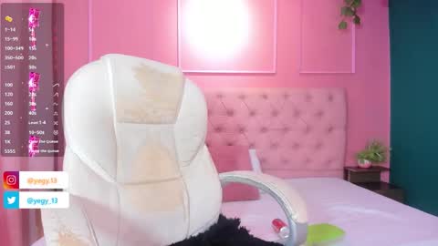 Snapshot of sweet_starxx chatting on 09.24.25 Yeileen online show from 09.24.25