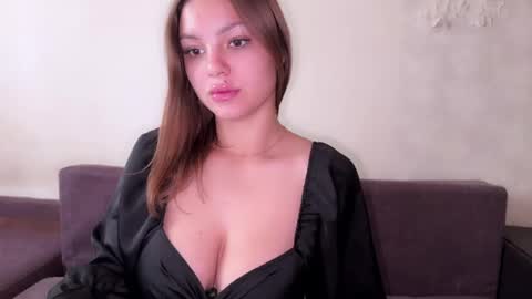 Snapshot of sweet_strawberr chatting on 04.20.26 sweet_strawberr online show from 04.20.26
