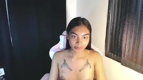 Snapshot of sweet_trishaxx chatting on 10.24.25 Trisha online show from 10.24.25