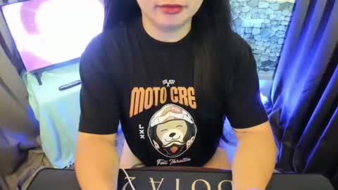 Snapshot of sweet_valentine22 chatting on 09.27.25 Valentine online show from 09.27.25