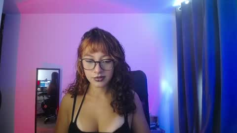 Snapshot of sweet_venus4 chatting on 04.07.26 sweet_venus4 online show from 04.07.26