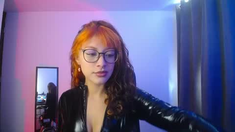 Snapshot of sweet_venus4 chatting on 04.24.26 sweet_venus4 online show from 04.24.26