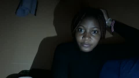 Snapshot of sweet_zella chatting on 10.26.25 zellate online show from 10.26.25
