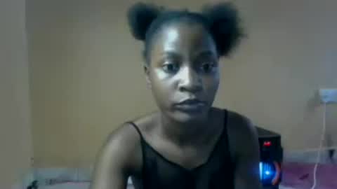 Snapshot of sweet_zella chatting on 07.04.26 zellate online show from 07.04.26