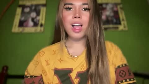 Snapshot of sweetalexa19 chatting on 10.31.25 alexa your one and only queen online show from 10.31.25