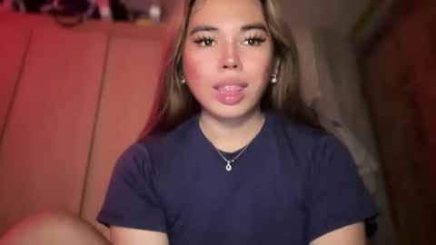 Snapshot of sweetalexa19 chatting on 11.18.25 alexa your one and only queen online show from 11.18.25