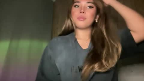 Snapshot of sweetalexa19 chatting on 11.21.25 alexa your one and only queen online show from 11.21.25