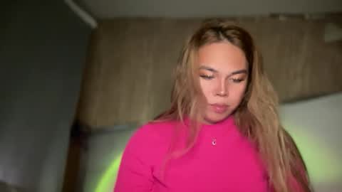 Snapshot of sweetalexa19 chatting on 02.04.26 alexa your one and only queen online show from 02.04.26