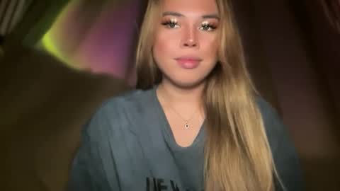 Snapshot of sweetalexa19 chatting on 02.12.26 alexa your one and only queen online show from 02.12.26