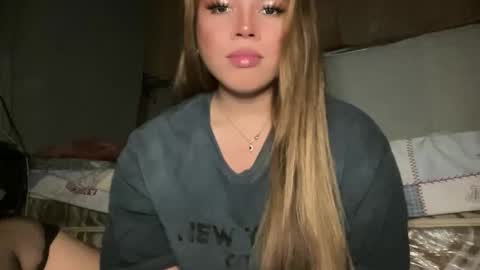 Snapshot of sweetalexa19 chatting on 03.04.26 alexa your one and only queen online show from 03.04.26