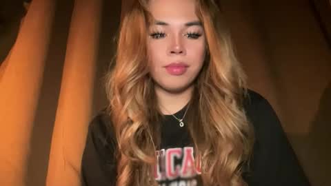 Snapshot of sweetalexa19 chatting on 03.20.26 alexa your one and only queen online show from 03.20.26