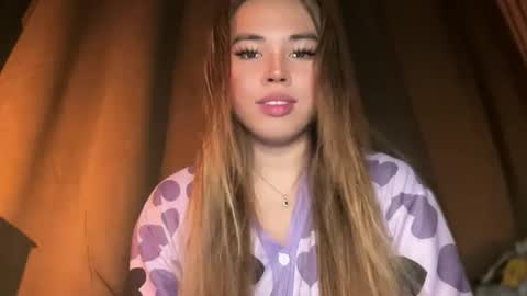 Snapshot of sweetalexa19 chatting on 03.25.26 alexa your one and only queen online show from 03.25.26