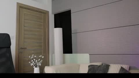 Sweet Amelia online show from 04.23.26