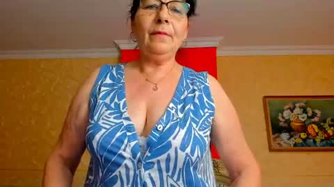 Snapshot of sweetangell69_ chatting on 06.13.26 Viorica online show from 06.13.26