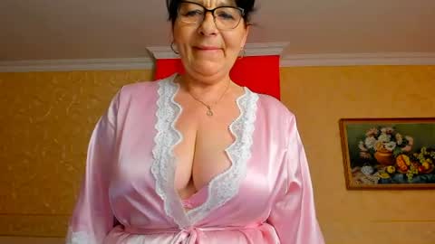 Snapshot of sweetangell69_ chatting on 06.14.26 Viorica online show from 06.14.26