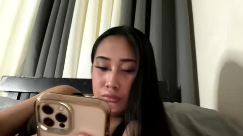 Snapshot of sweetasianzoey chatting on 02.26.26 Zoey Cox online show from 02.26.26