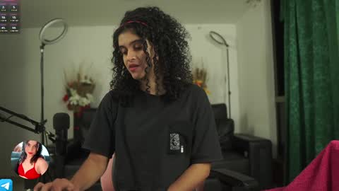 Salom independent model online show from 01.20.25