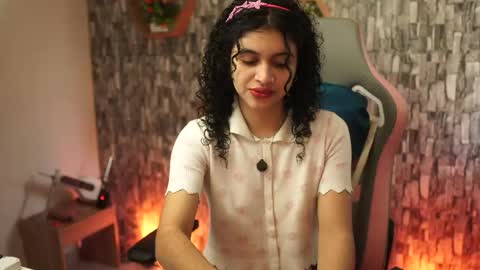 Salom independent model online show from 05.20.26
