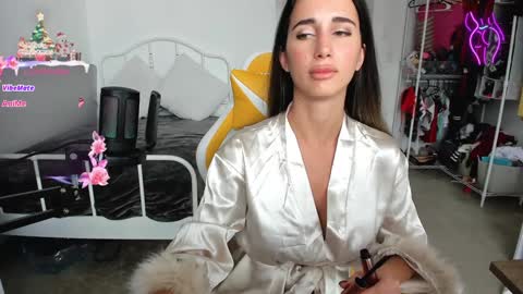 Snapshot of sweetbuttocks chatting on 12.25.24 Anna online show from 12.25.24