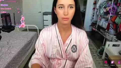 Snapshot of sweetbuttocks chatting on 09.11.25 Anna online show from 09.11.25