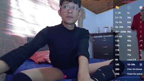 Snapshot of sweetc4meron chatting on 10.12.25 Cameron Alejandro online show from 10.12.25