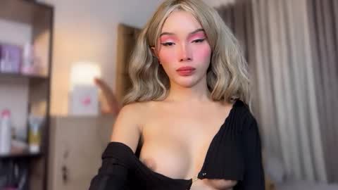 Candy online show from 03.12.26