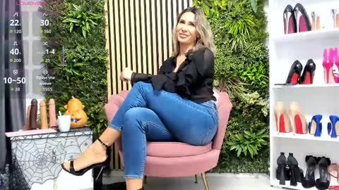 Cherry online show from 10.31.25