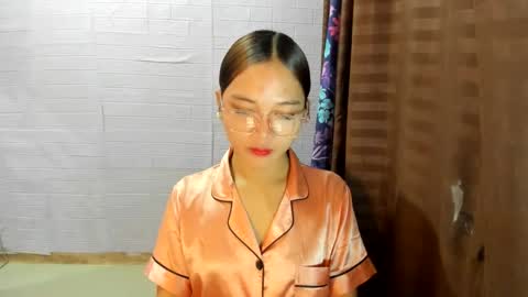 SOPHIA online show from 03.04.25