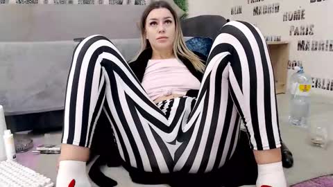 Daiana  Onlyfans - Blonddaiana online show from 12.18.25