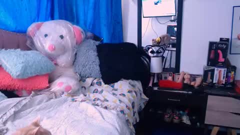 Snapshot of sweetdanielita chatting on 10.16.25 Dani online show from 10.16.25