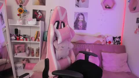 Snapshot of sweetdeemon chatting on 06.25.26 Vernica Help me to reach 80 likes thank you online show from 06.25.26