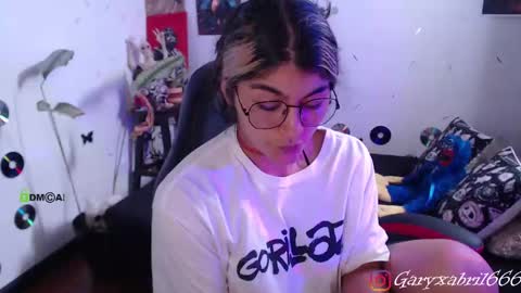 Snapshot of sweetdevil631 chatting on 12.10.24 Abril online show from 12.10.24