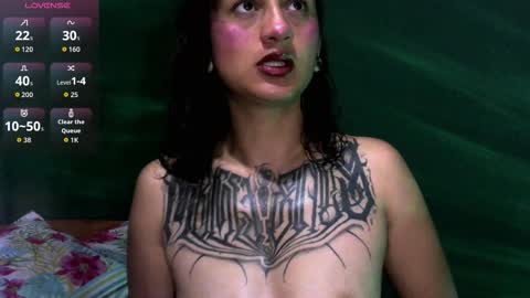 Snapshot of sweetentacion chatting on 09.20.25 carolayn online show from 09.20.25