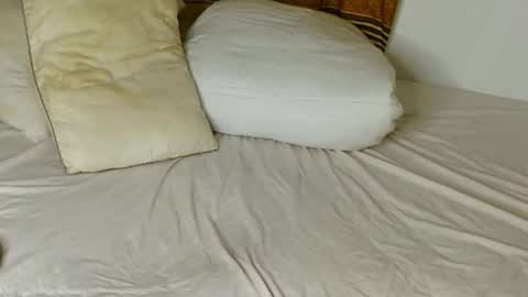 Snapshot of sweetestraincandie chatting on 10.03.25 miss candie online show from 10.03.25